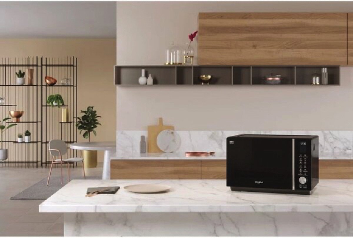 Wat vinden we goed aan de Whirlpool MWF 258 B magnetron zwart vrijstaand