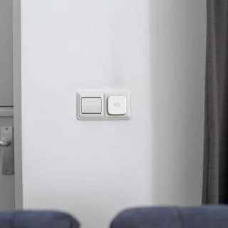 SecuFirst REP240 WiFi Repeater 300Mbps 2.4GHz Wit