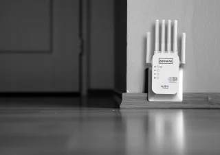 Zenwire WD-R1201U Ultra WiFi Repeater