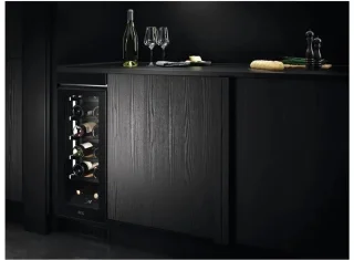 AEG AWUS018B7B Wijnkoeler Inbouw Zwart 17 Flessen