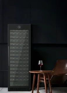 Le Chai LMN1820F Vrijstaande Wijnkoelkast 1 Zone Zwart Glas 182 Flessen