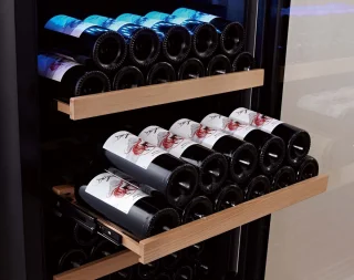 SWISSCAVE WL355F 1-zone wijnkoelkast 120cm 111 flessen