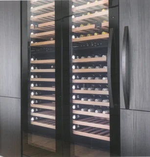 Wine Klima D106T Wijnkoelkast 2 zones 101 flessen zwart glas inbouw