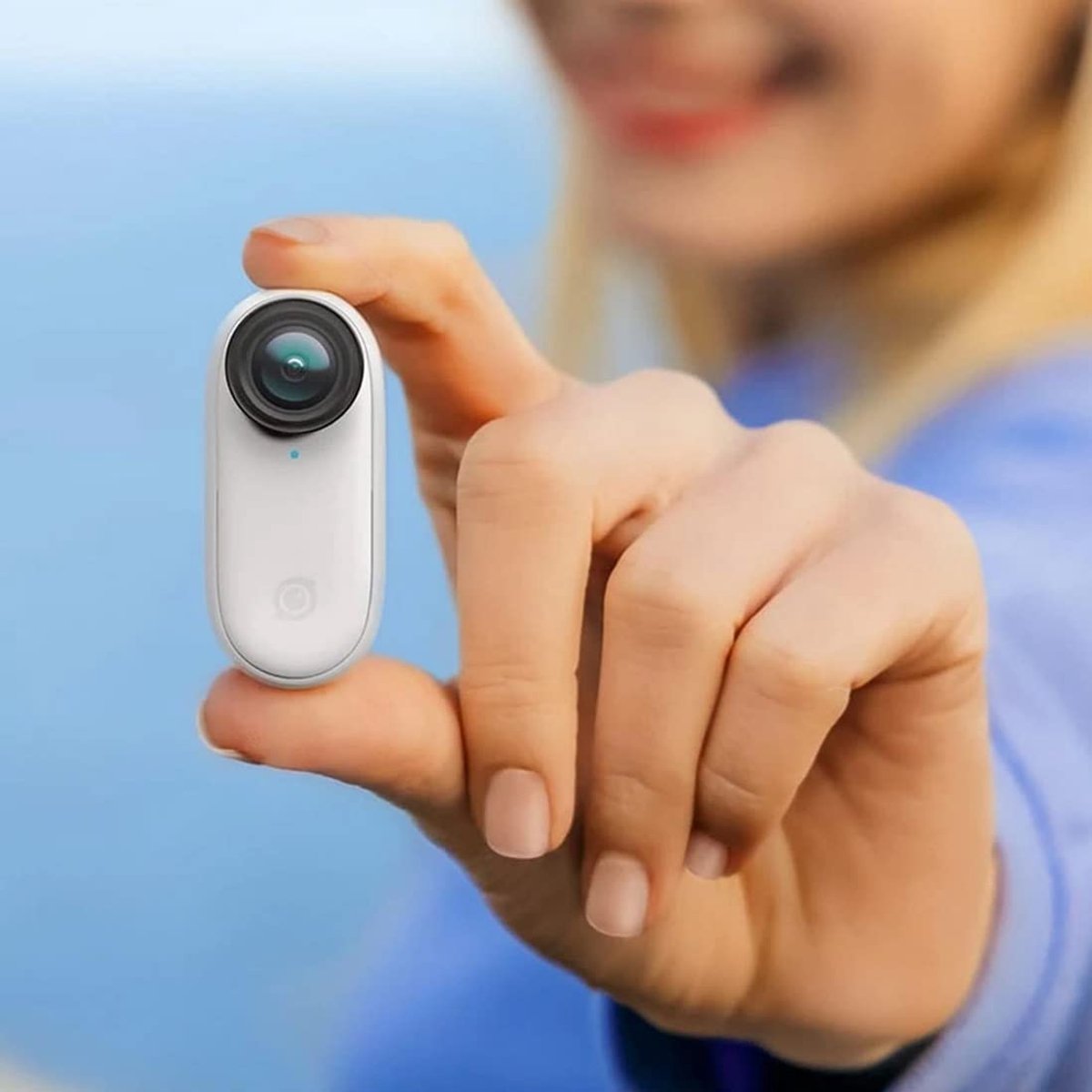insta360 GO2 Small Action Camera 64GB with Charge Case and Accessories