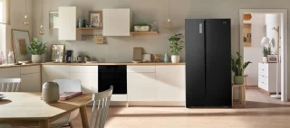 ETNA AKV678ZWA Amerikaanse koelkast zwart