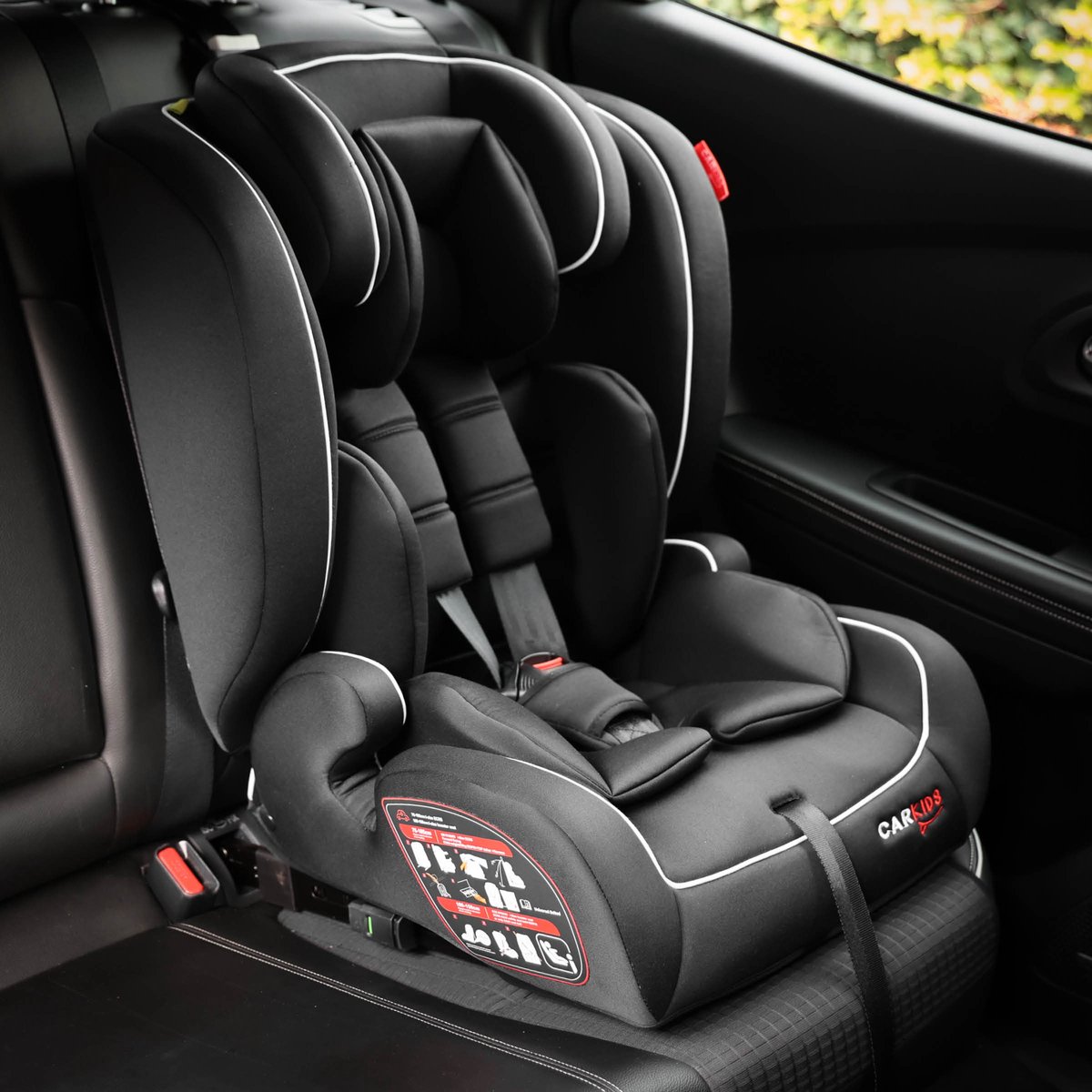 Carkids I-Size Autostoeltje Jessie Zwart/Wit ISOFIX