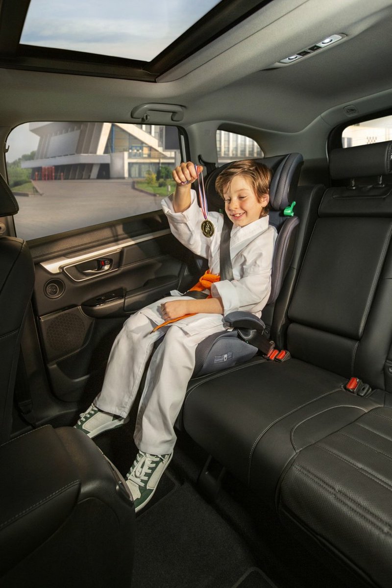 Chicco Quizy I-Size Autostoel Black