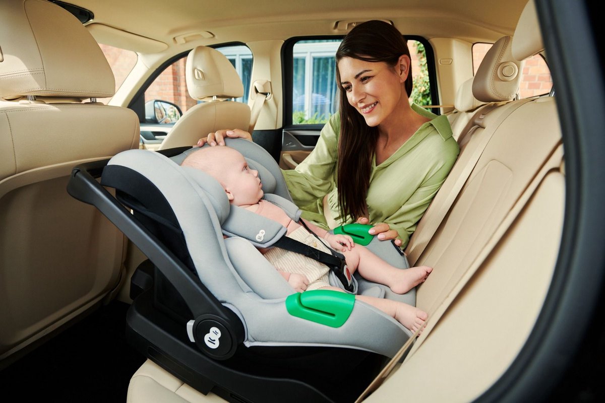 Kinderkraft Mink FX Isofix met Mink Pro autostoeltje Grijs