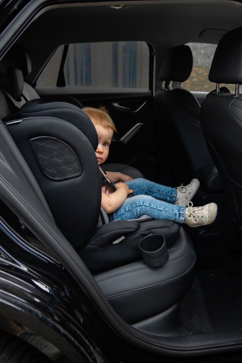 Wat vinden we goed aan de MamaLoes Mick Isofix Autostoel Zwart/Grijs 76-150 cm ML050226