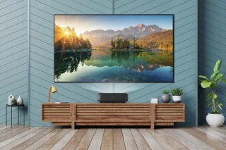 Epson EpiqVision Ultra EH-LS650B beamer zwart