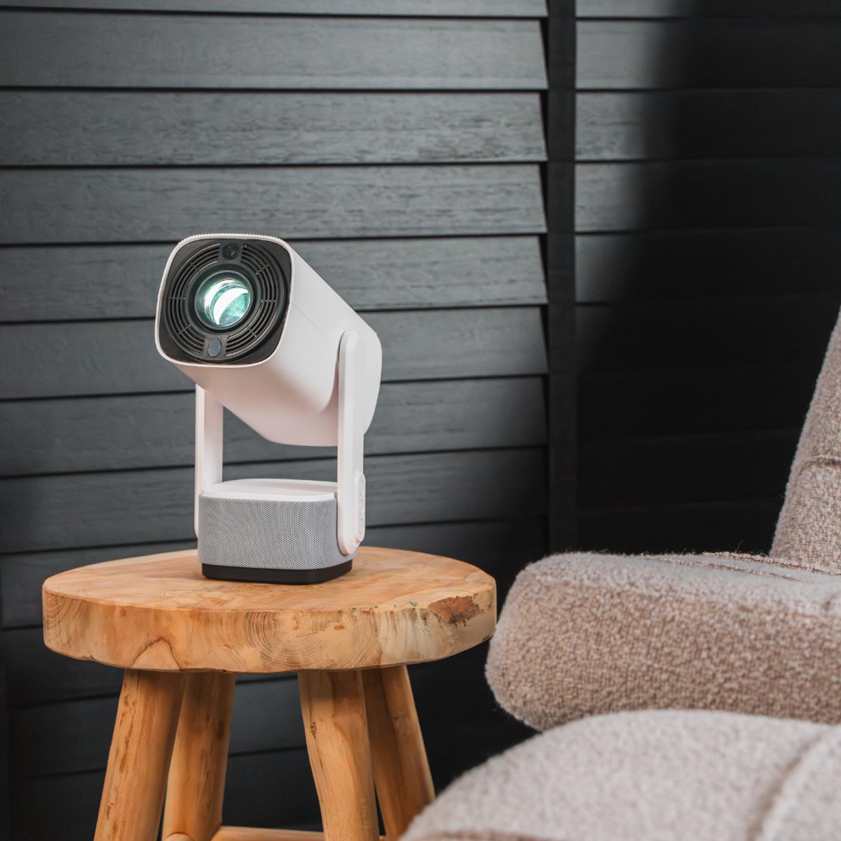 LumeWorks Nova Mini 4K Projector Wit