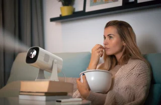 Philips NeoPix 230 Full-HD projector 80 inch