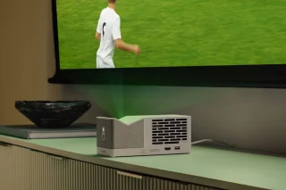 Philips Screeneo S-UL5 Full-HD projector