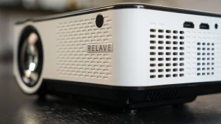 Relave Mini Projector Full HD 6500 Lumens inclusief Projectiescherm