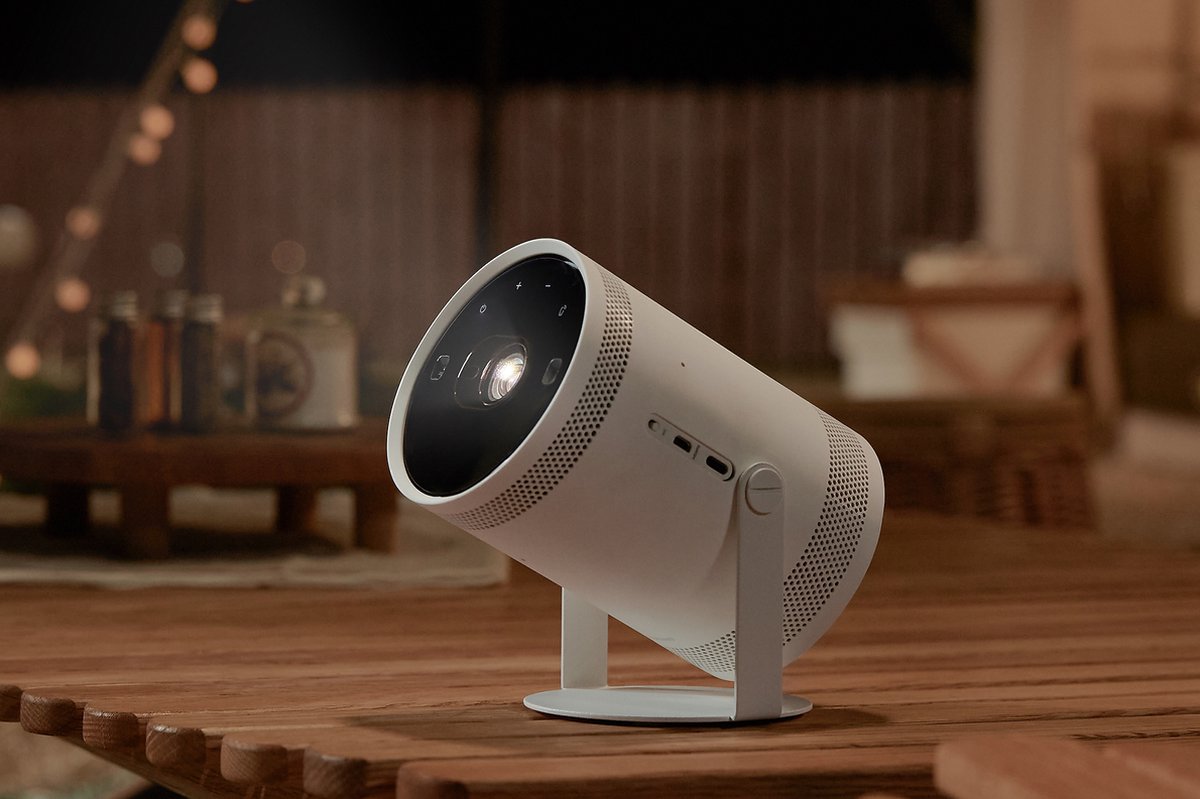 Samsung The Freestyle 2nd Gen Smart Mini Beamer