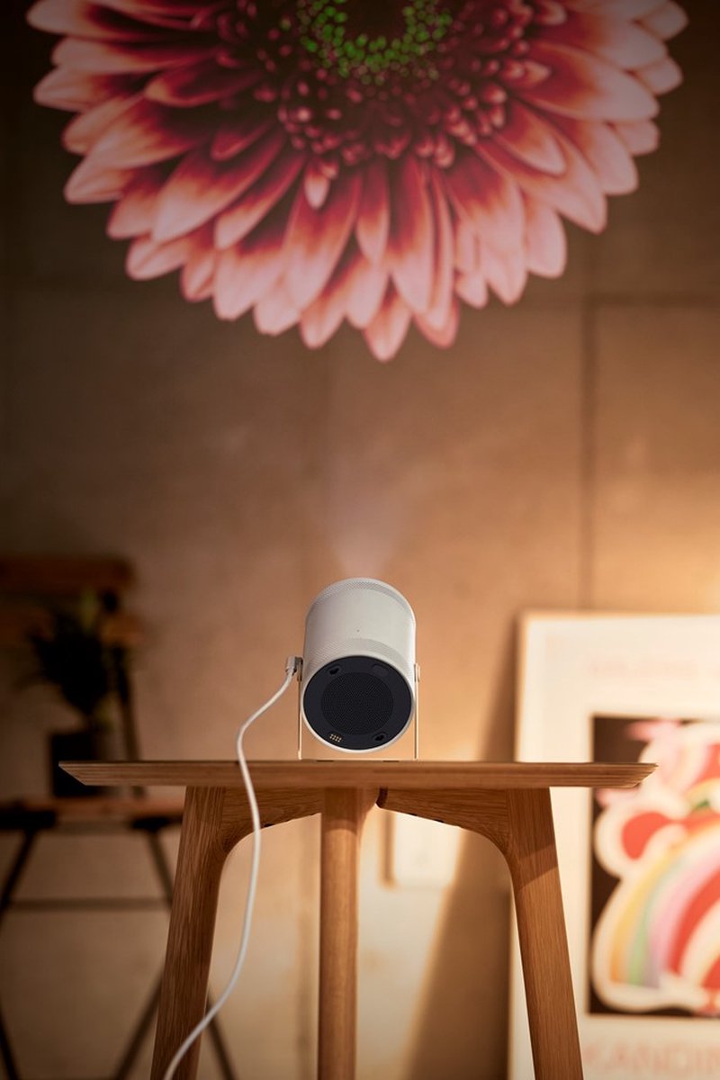 Samsung The Freestyle Smart Mini Beamer