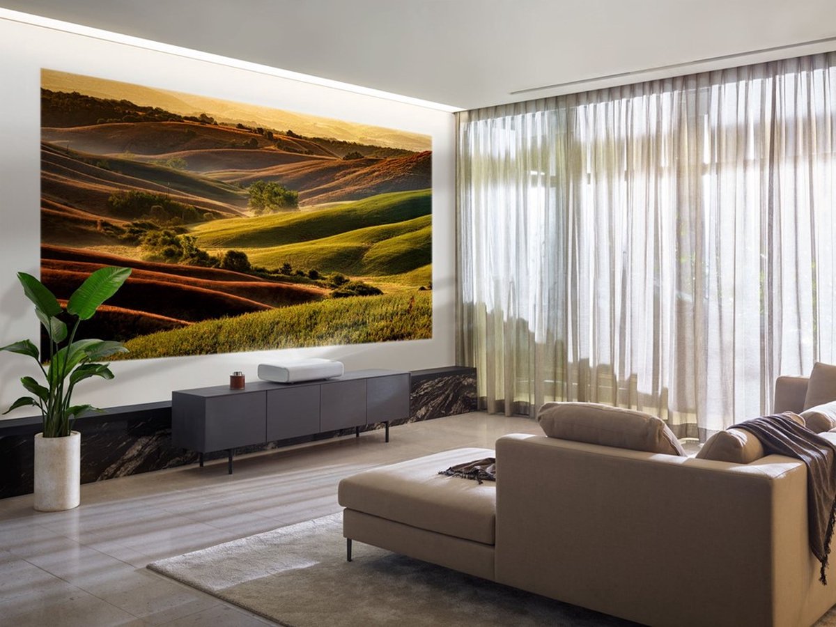 Samsung The Premiere LSP7T projector