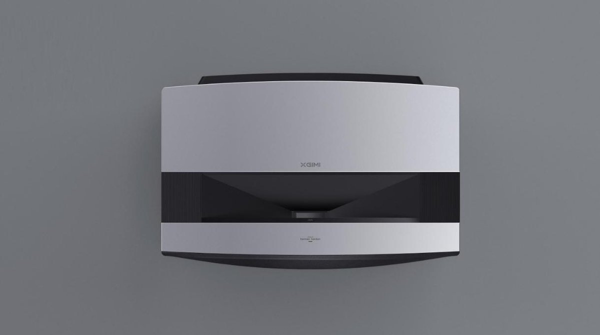 XGIMI AURA projector