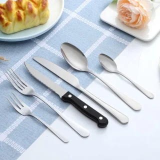 Candala - 72-delige bestekset met steakmes service voor 12, Premium roestvrijstalen besteksets voor huis & keuken, Hoge kwaliteit mes-lepel-vork