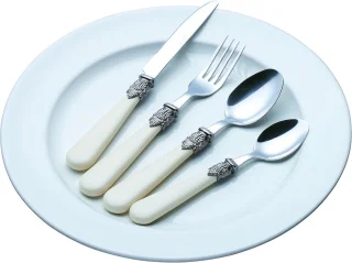 24-delige Vintage Bestekset - Elegante Roestvrij Stalen Set met Antiek Crème Handgrepen voor een Klassieke Tafelsetting