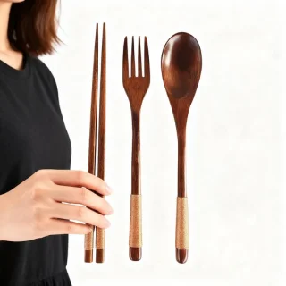 Creatieve Houten Bestekset 4-delig - Artistieke Eetstokjes met Lepel en Vork in Natuurdesign voor Sushi en Reizen