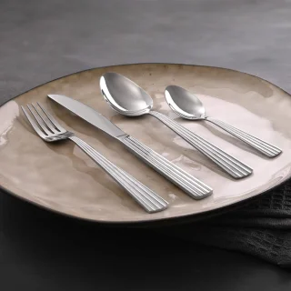 Boraboi® Elegante Roestvrij Stalen Bestekset voor Vier Personen, 16-Delig, Vaatwasserbestendig, Tijdloos Ontwerp