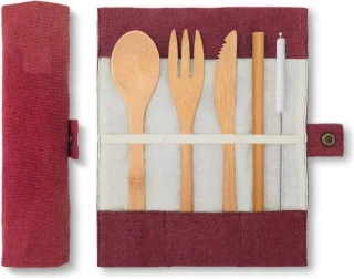 Famanu Bamboe Bestek Set | Eco Reisbestek | Milieuvriendelijk Tafelgerei | Mes, Vork, Lepel en Rietje | Houten Bestek Set | Bamboe Eetgerei | Camping Bestek Set met Opbergzakje | 20 cm | Olijf