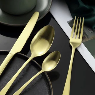 24-delige bestekset voor 6 personen, premium roestvrijstalen bestekset met vork, mes, lepel, vaatwasmachinebestendig, uniek en elegant in champagne-look