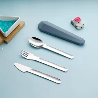 3-in-1 reisbestek met etui - Herbruikbaar kampeerbestek - Draagbare vork-, lepel- en messenset - Gemaakt van roestvrij staal - Geschikt voor lunches, picknicks, school en op het werk (Polar Night Blue - 16x3,4cm)