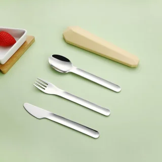 3-in-1 reisbestek met etui - Herbruikbaar kampeerbestek - Draagbare vork-, lepel- en messenset - Gemaakt van roestvrij staal - Perfect voor lunch, picknicks, school en werk (Kaasgeel - 16x3,4 cm)
