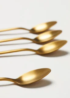 16-delig bestekset mat goud 4-persoons