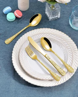 24-delige vintage gouden bestekset voor 6 personen