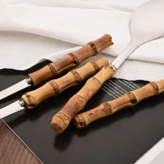 Bestekset 4-delig RVS 304 met bamboe handvatten 25 cm (2 lepels, 2 vorken)