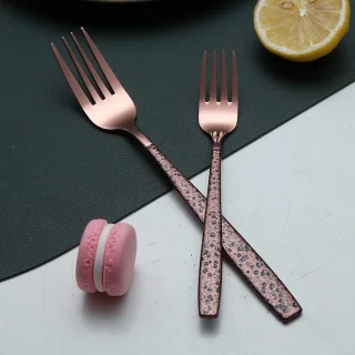 Bestekset Roségoud Titanium 30-delig