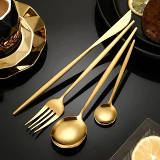 Essential Bestekset 24-delig 6 Persoons Goud Edelstaal