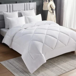 Famanu Microvezel dekbed 200 x 200 cm - Wit