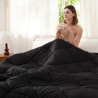 Famanu Microvezel dekbed 200x200 cm Zwart