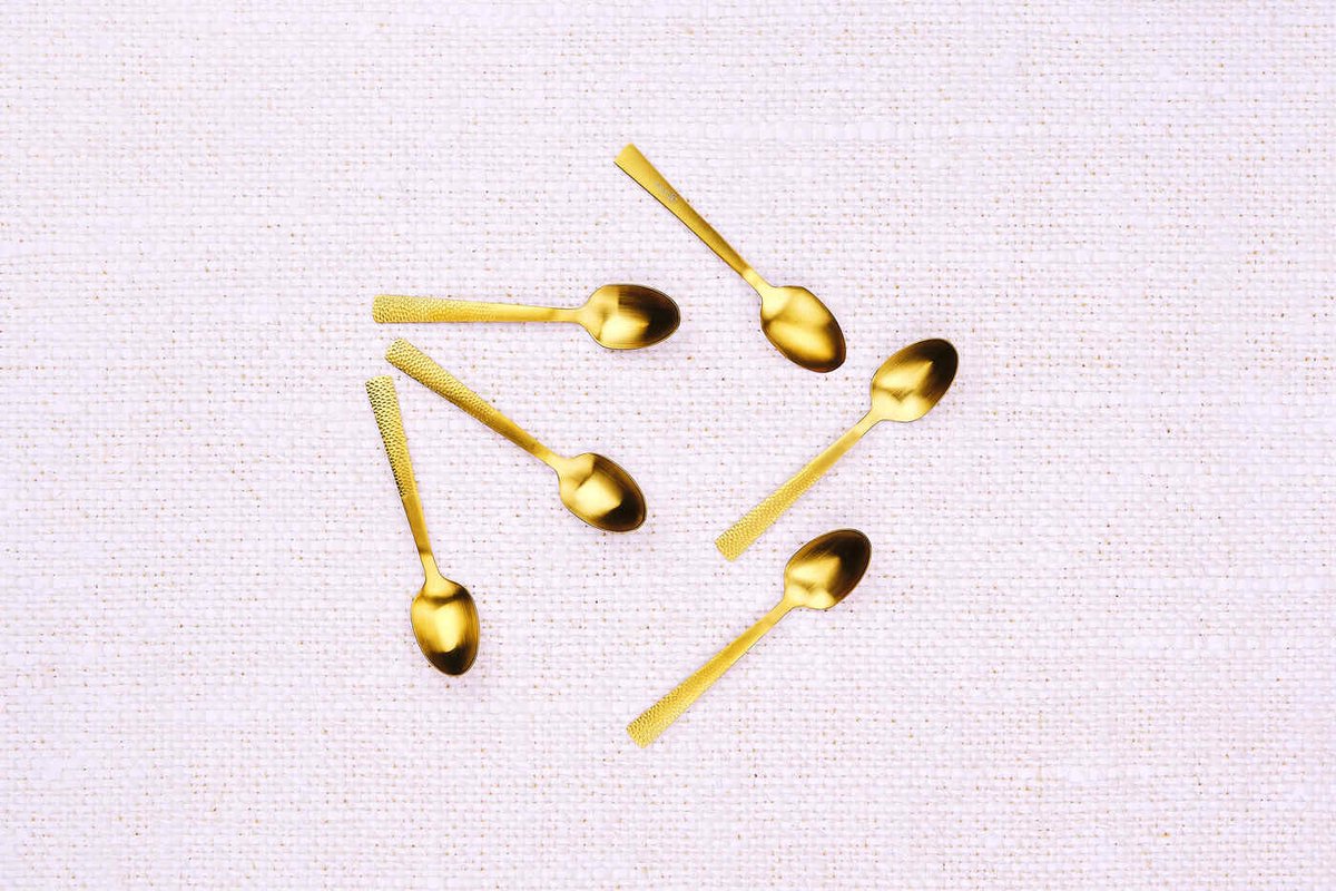Wat vinden we goed aan de FINN Set van 6 kleine lepels goud
