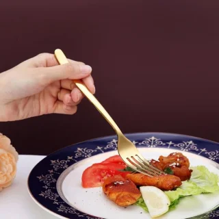 Gouden bestekset - 30-delig - roestvrij staal met titanium coating - servies voor 6 personen