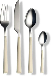Gouden bestekset crème 16-delig voor 4 personen