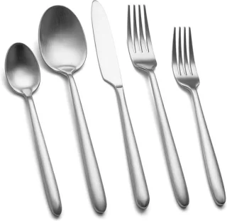 Gouden bestekset mat goud 30-delig voor 6 personen