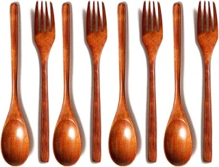 Houten bestekset van 8 stuks - lepels en vorken