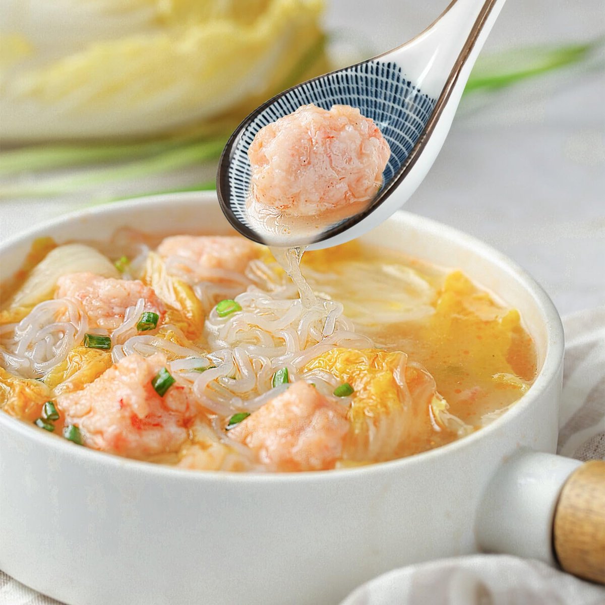 Wat vinden we goed aan de Ibenzoa Japanse keramische soeplepels set van 4 wit blauw