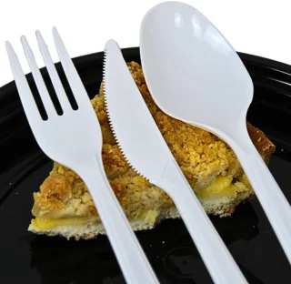 KURTT herbruikbare plastic bestekset wit 19 cm