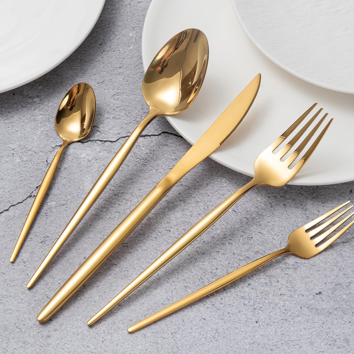 Wat vinden we goed aan de La'Moussawi Elegant Bestekset 6-persoons Goudkleurig RVS