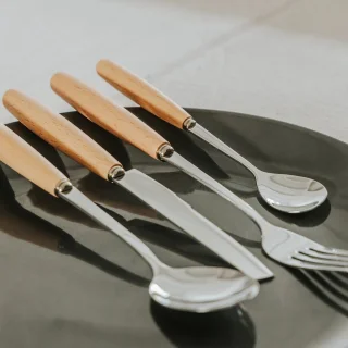 Oliva's Bestekset 24-delig 6 persoons Hout & Zilver