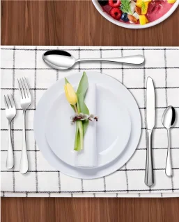 RVS bestekset 60-delig voor 12 personen