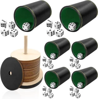 Set van 6 leren dobbelglazen met 30 dobbelstenen