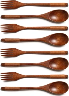 Set van 8 stuks houten bestek voor salades