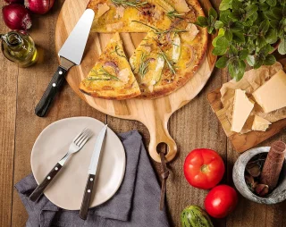 Steakbestekset 8-delig met houten handvat voor 4 personen